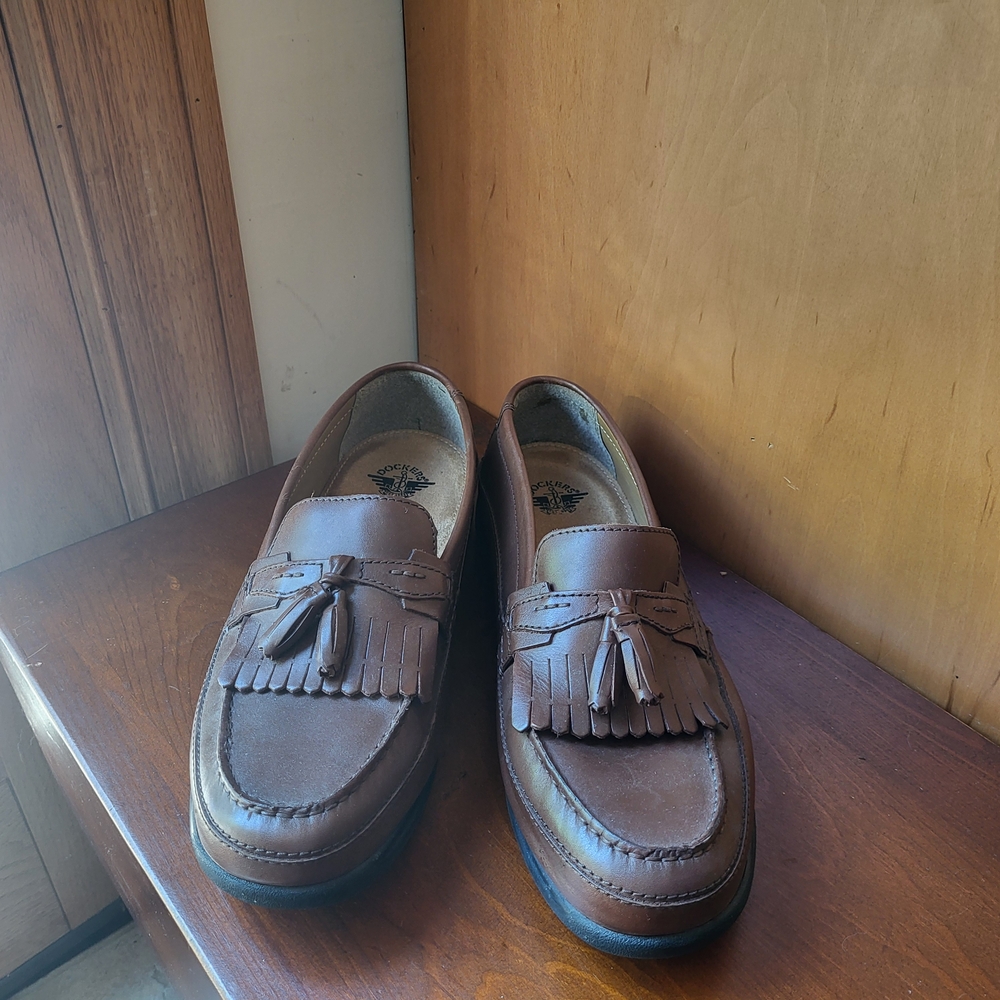 NEW Dockers Tan Leather Loafers with Fringe - 14